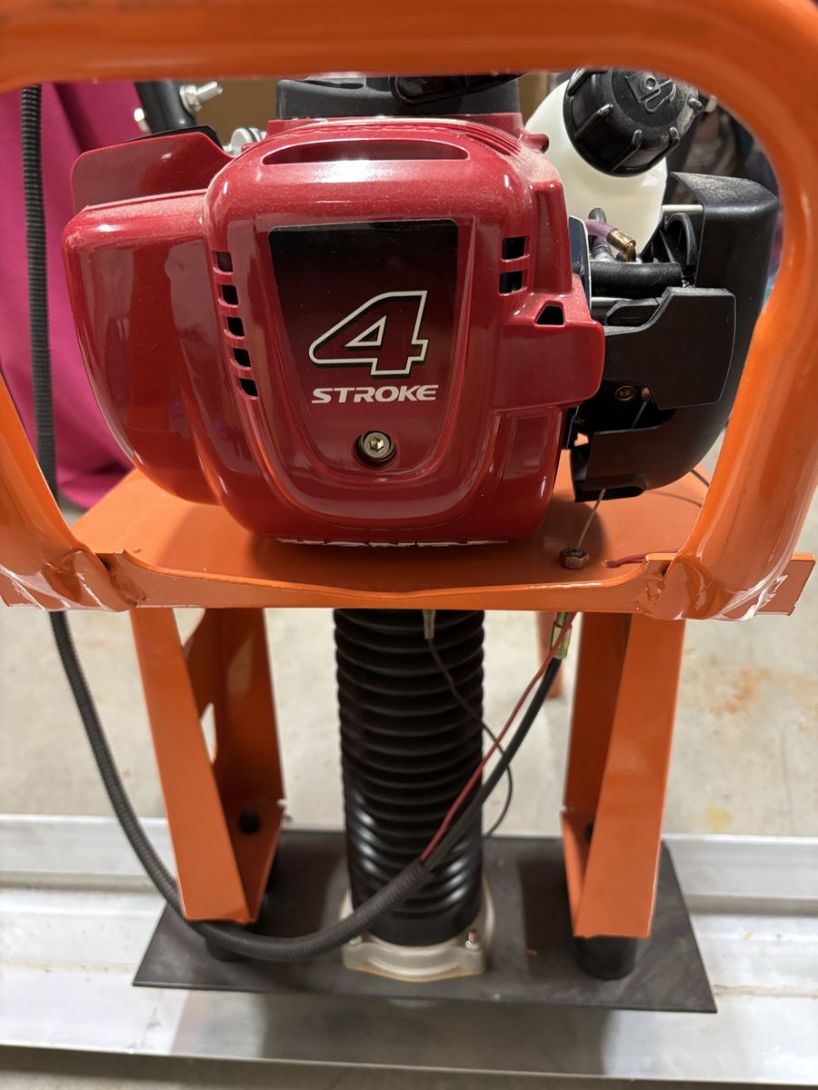 HONDA Vibrating Screed Rulers 6’ blades