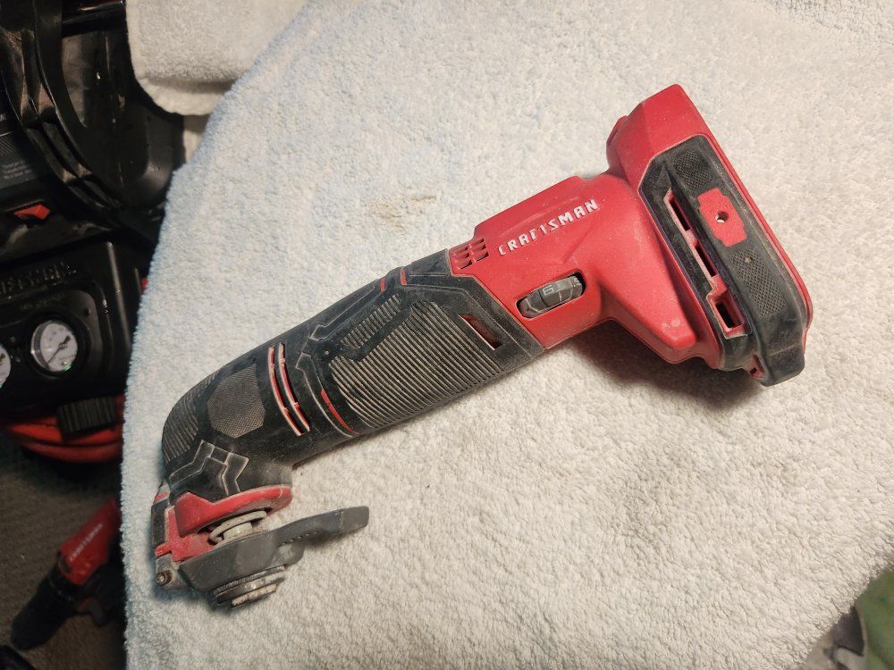 Craftsman oscillating tool.