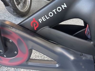 Peleton Exercise Bike With Screen