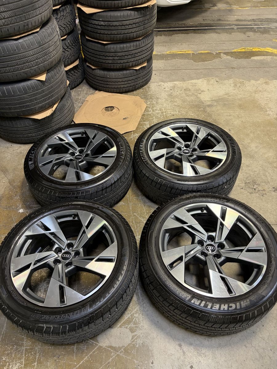 OEM AUDI E-TRON Wheels and Michelin tires 255/50/20