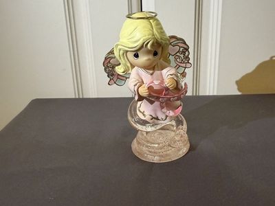 Precious Moments Figurine Sweet Messenger Of Love Angel 2008