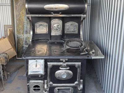 Antique Wood Burning Stove (The Estate Stove Company) complete with all accessories