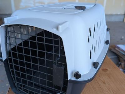 Cat carrier