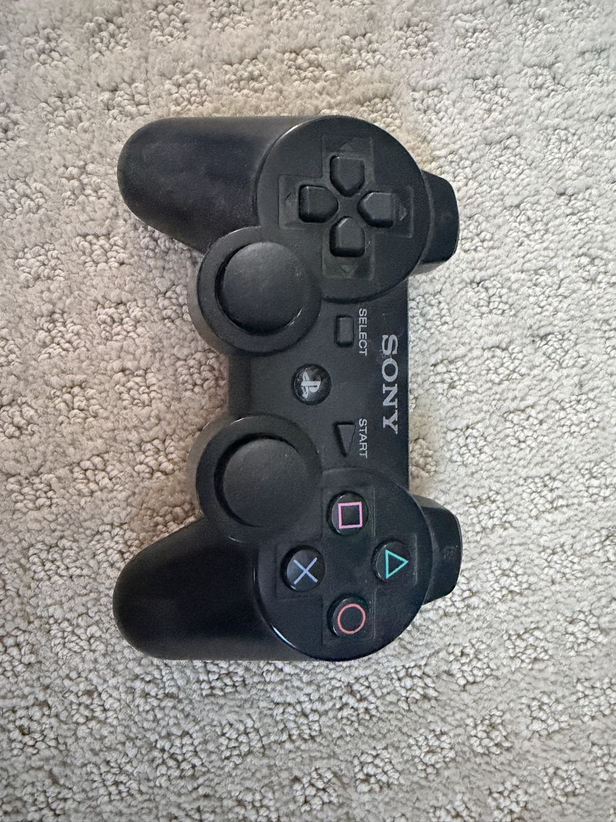 Main image 3