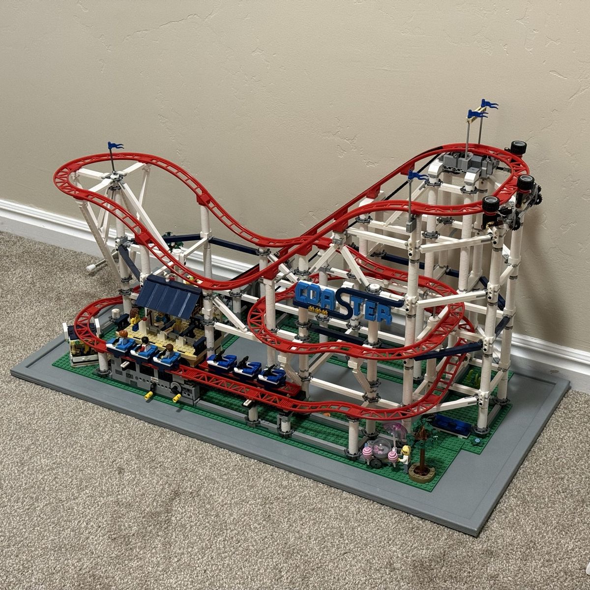 LEGO Creator Expert Roller Coaster Set 10261 Built Display Clone/Imitation