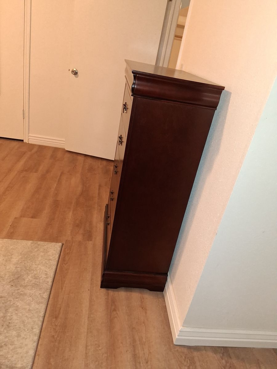 Main image 10