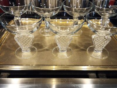 Set of 7 vintage mid century champagne/martini glasses