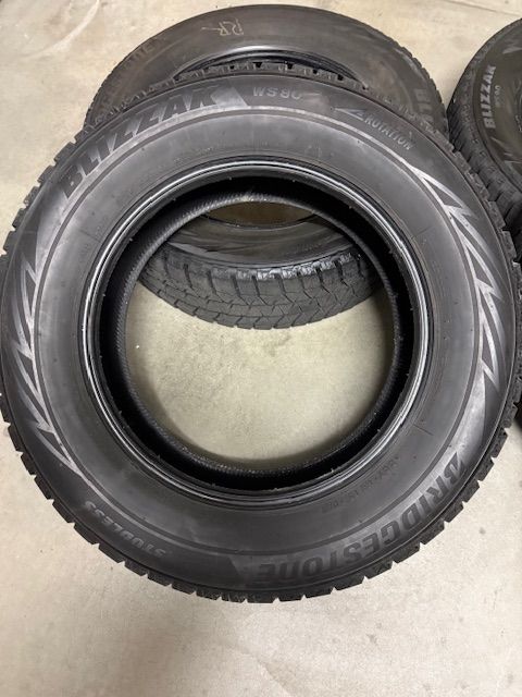 Blizzak Snow Tires 225/65/R17