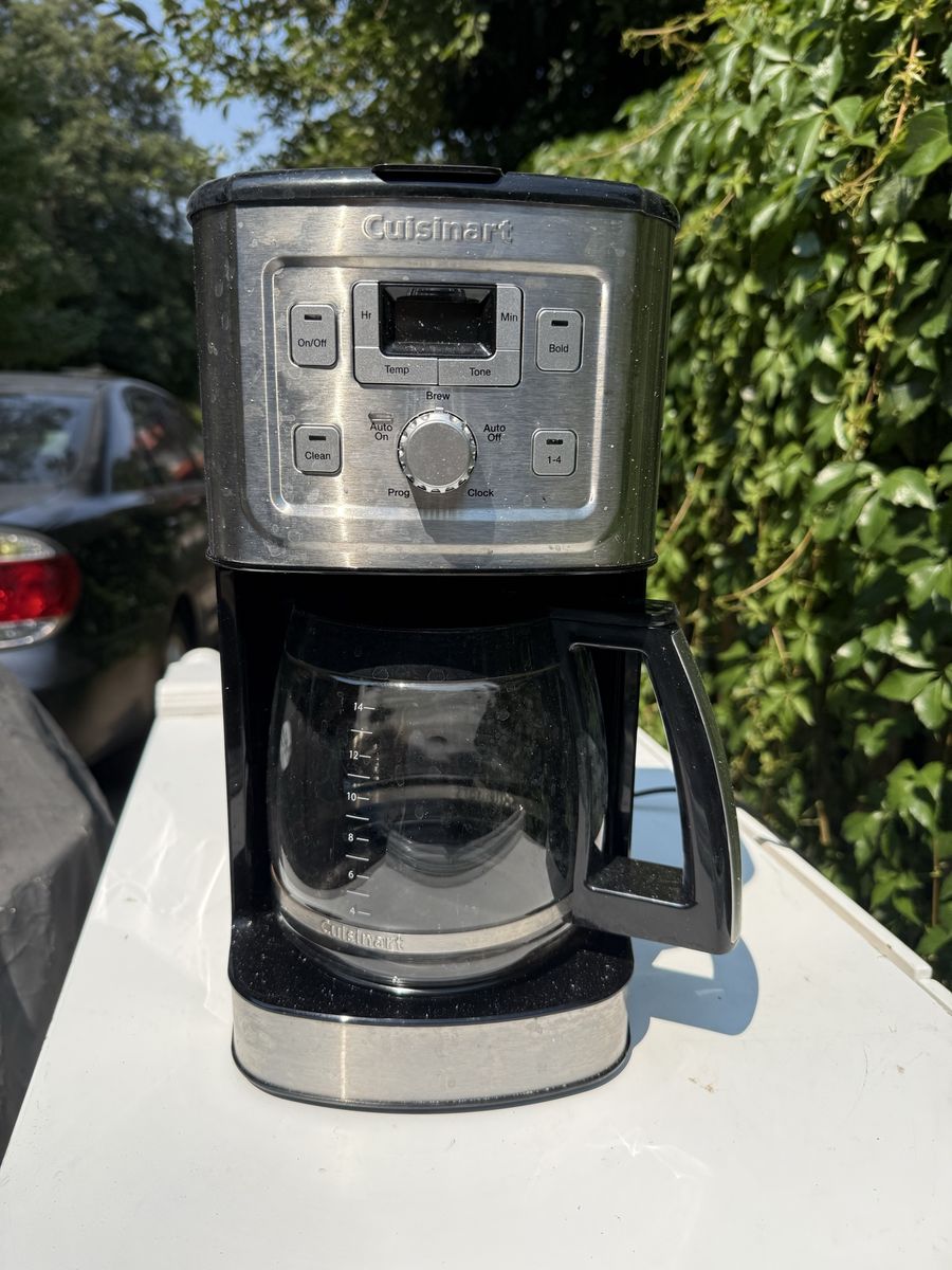 Cuisinart 14-Cup Programmable Drip Coffee Maker with Glass Carafe - Stainless Steel/Black