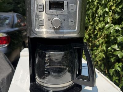 Cuisinart 14-Cup Programmable Drip Coffee Maker with Glass Carafe - Stainless Steel/Black