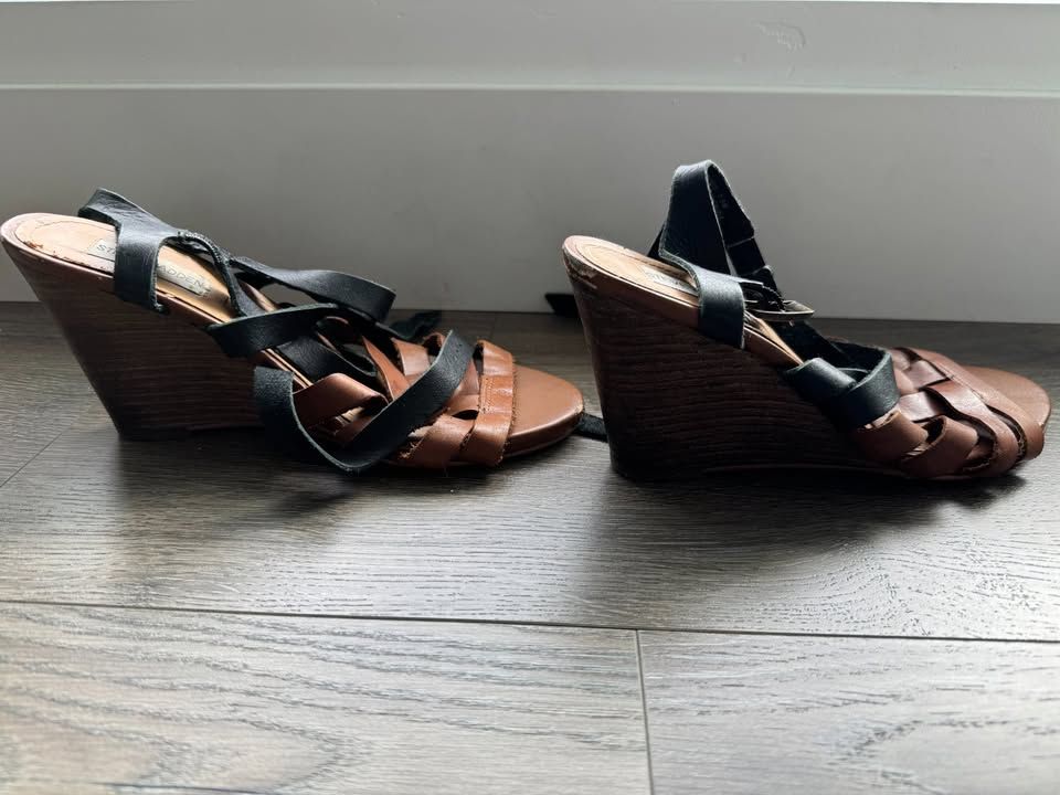Steve Madden Leather Wedge Sandals – Brown/Black – Size 39