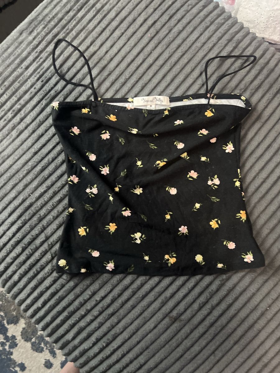 Vine and Valley Floral Camisole Tank Top Black Size M