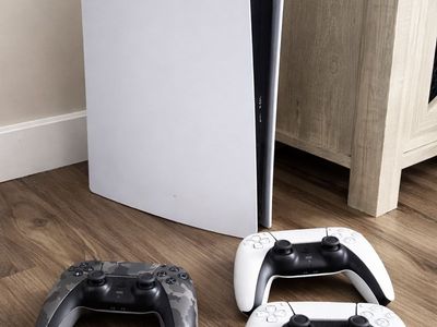 PS5 Plus 3 Controllers