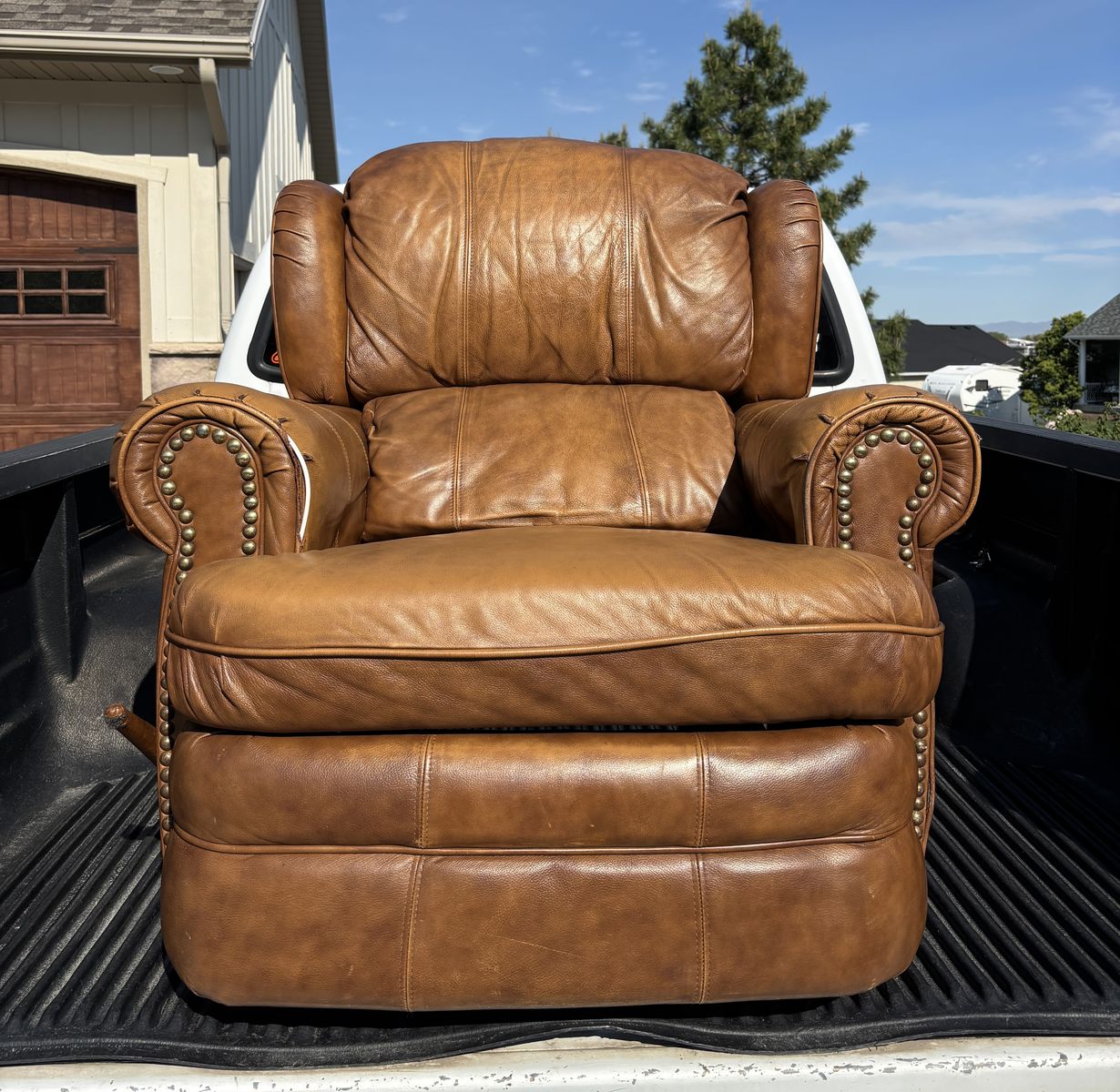 LEATHER TYPE RECLINER ROCKER BROWN ALL WORKS