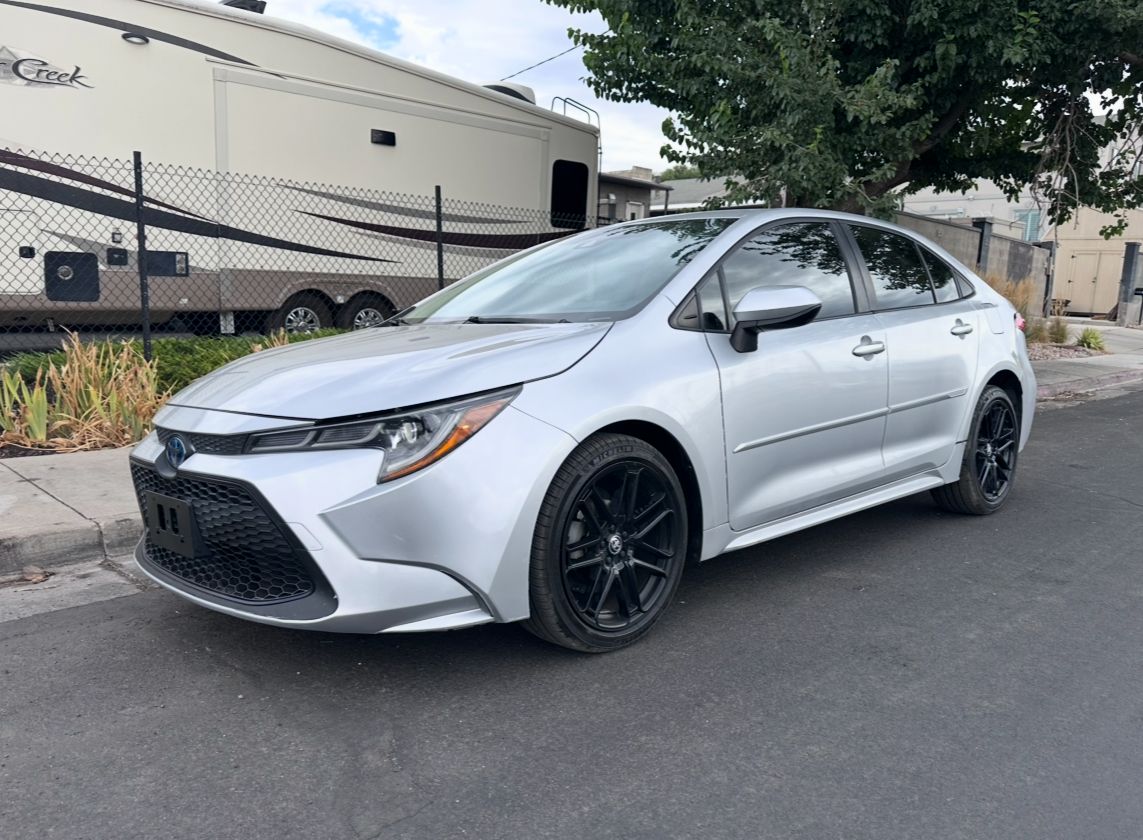 2022 Toyota Corolla Hybrid LE