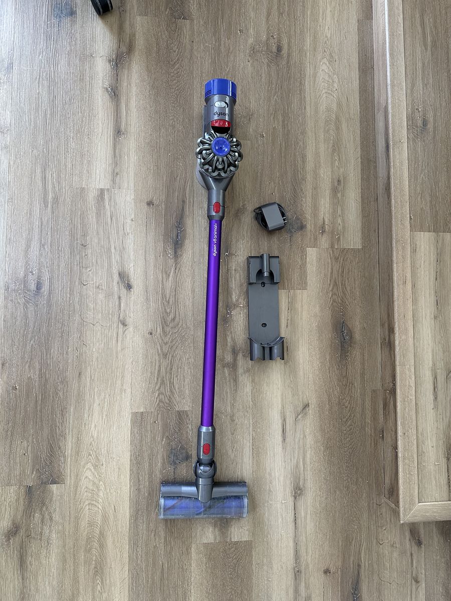 Dyson V8 Animal+ vacuum cleaner