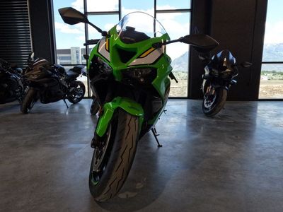 2025 Kawasaki Ninja® ZX™-6R ABS KRT Edition