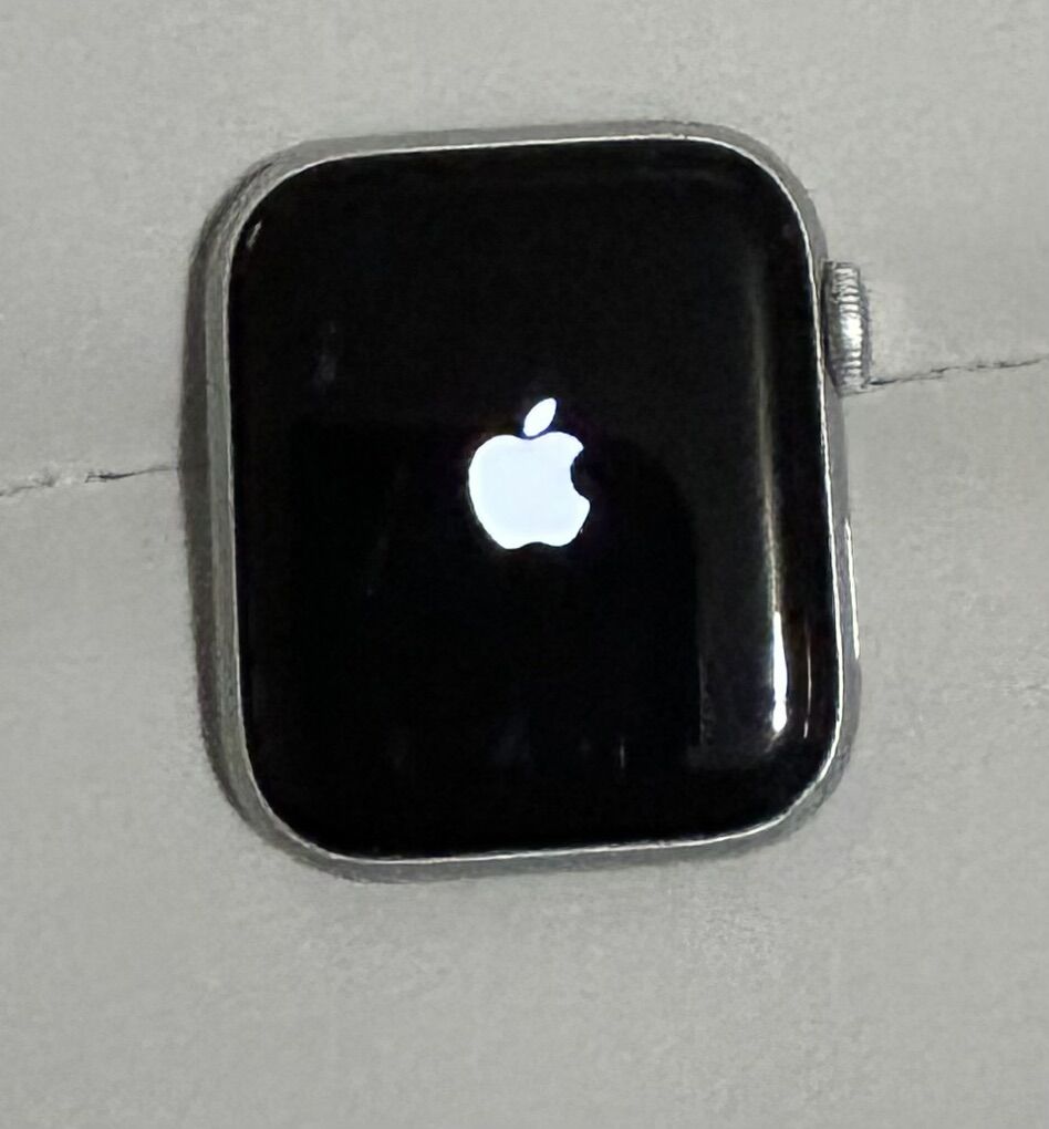 Apple Watch Series 4 Wifi + LTE Mint ! 40mm