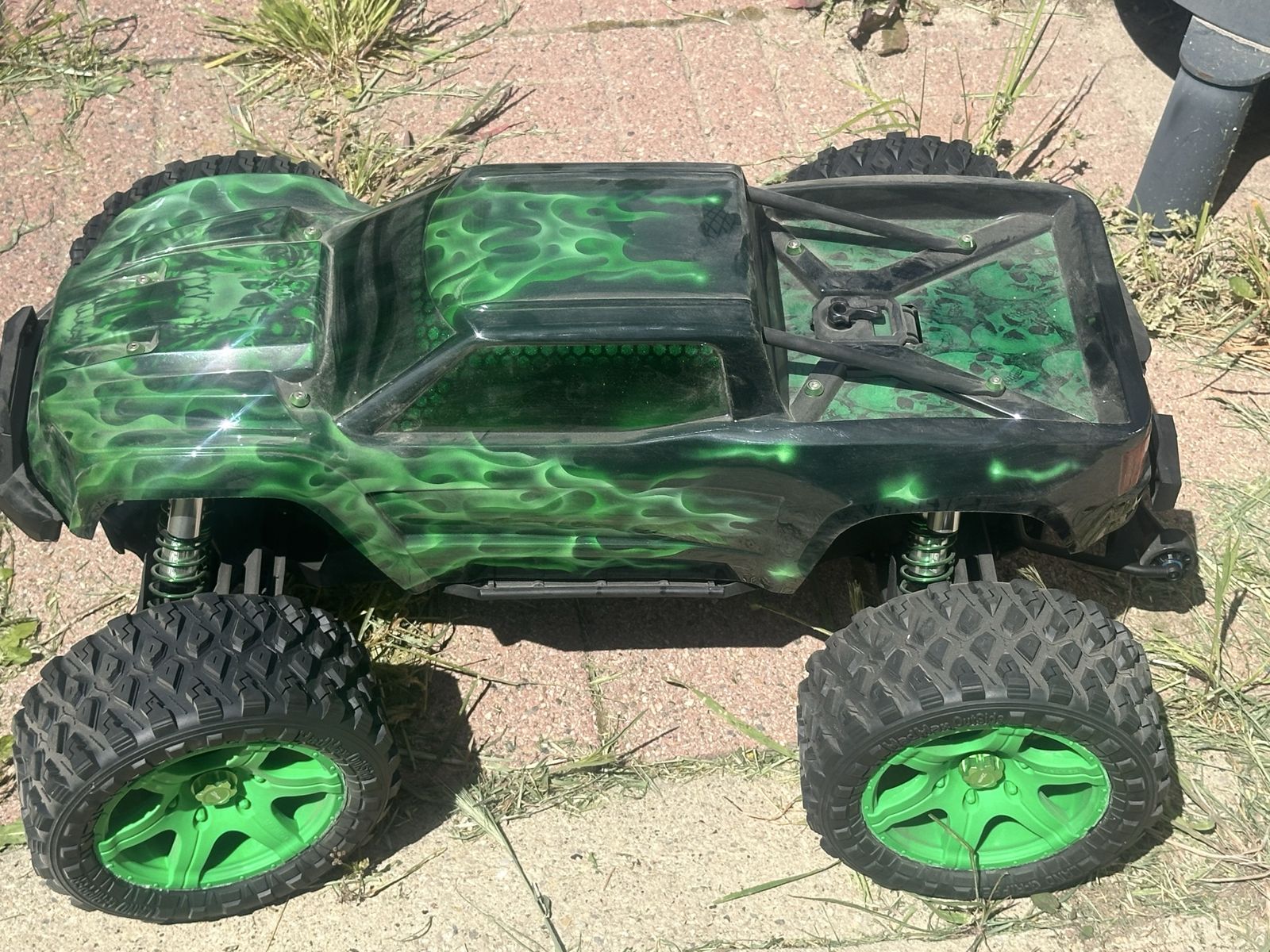 Traxxas Xmaxx brand new many upgrades