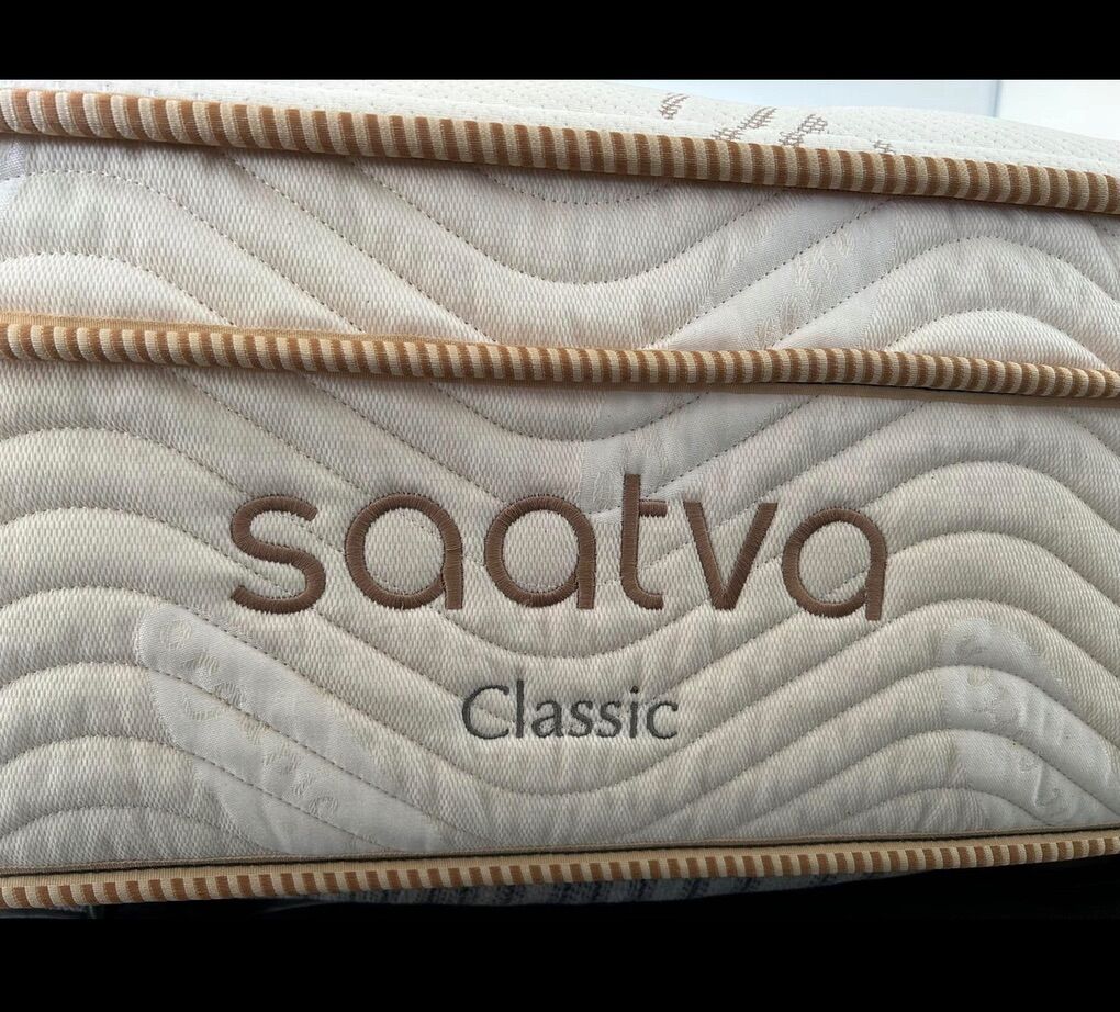 Saatva CAL KING Mattress LIKE NEW Condition