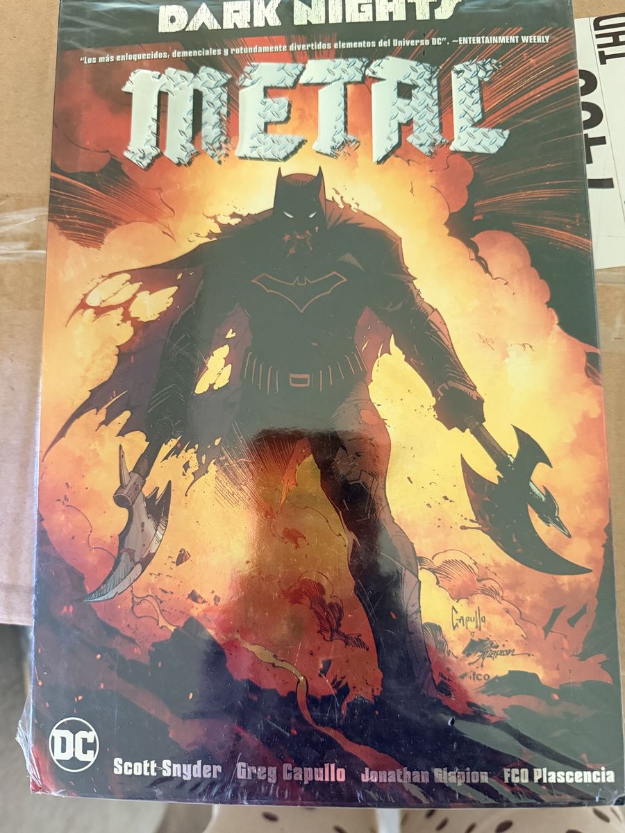 New in wrap. Dark Nights: Metal Deluxe Edition Hardcover Comic Book - DC Comics Scott Snyder Greg Capullo Spanish Edition