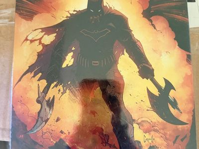 New in wrap. Dark Nights: Metal Deluxe Edition Hardcover Comic Book - DC Comics Scott Snyder Greg Capullo Spanish Edition