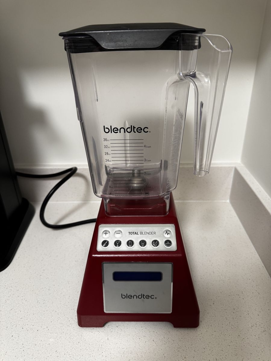 Blendtec Total Blender (Model ES3) – Good Condition
