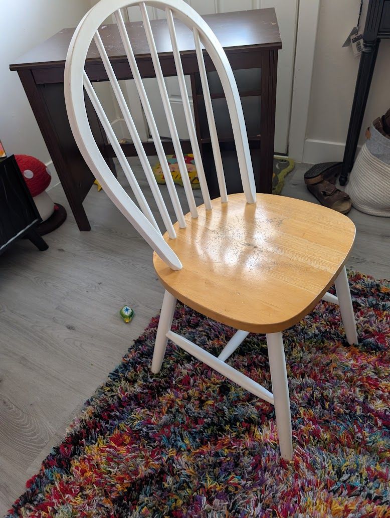 Free country style chair, just come take it off my hands