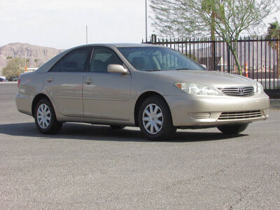 2005 Toyota Camry LE
