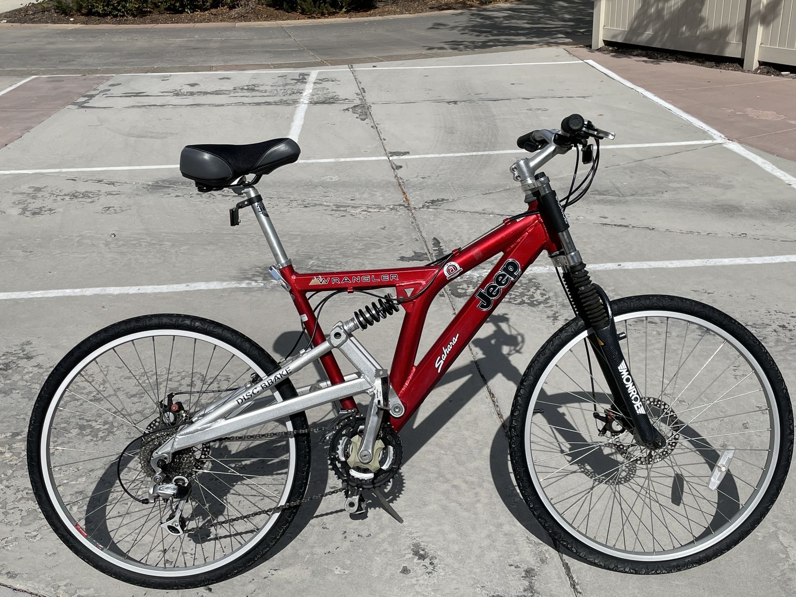 Jeep Wrangler Sahara Mountain Bike – Good Condition