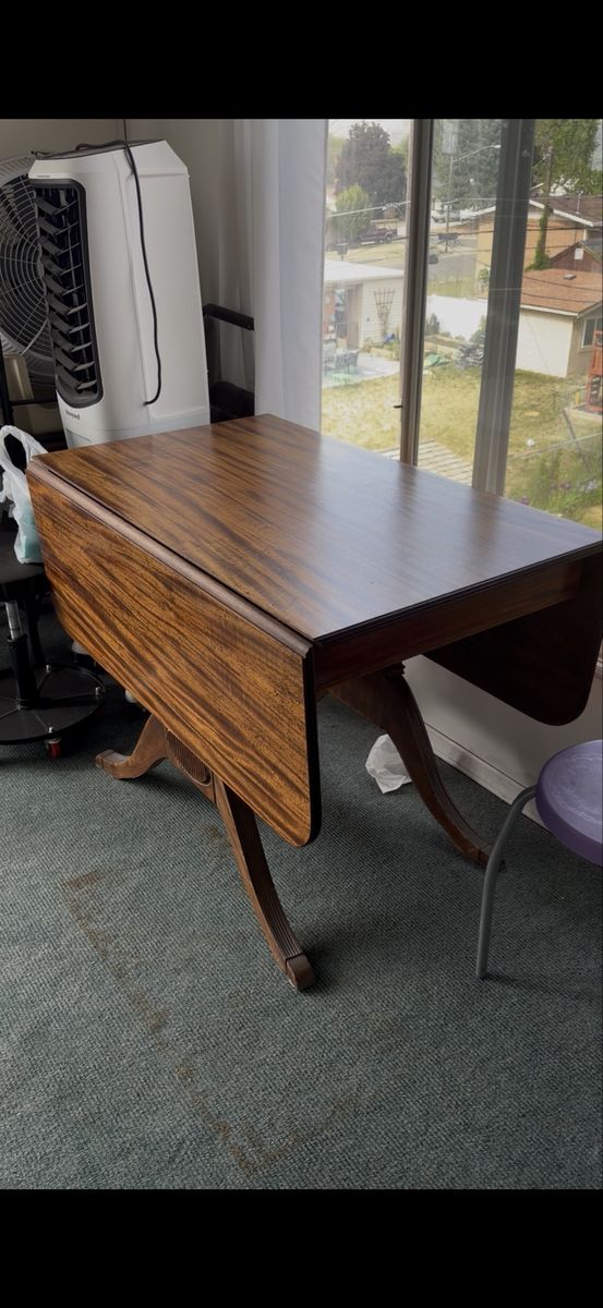 Beautiful Dunkin Phye  dining room table