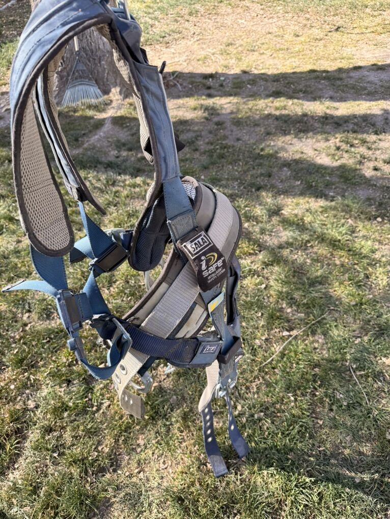 Fall Safety Harness