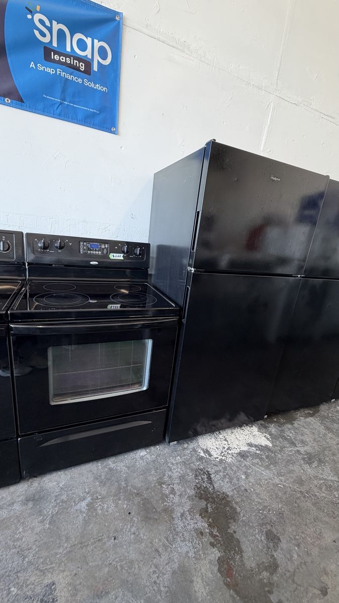Whirlpool Black Top Freezer Refrigerator - Clean Interior, Excellent Condition With Ice Dispenser