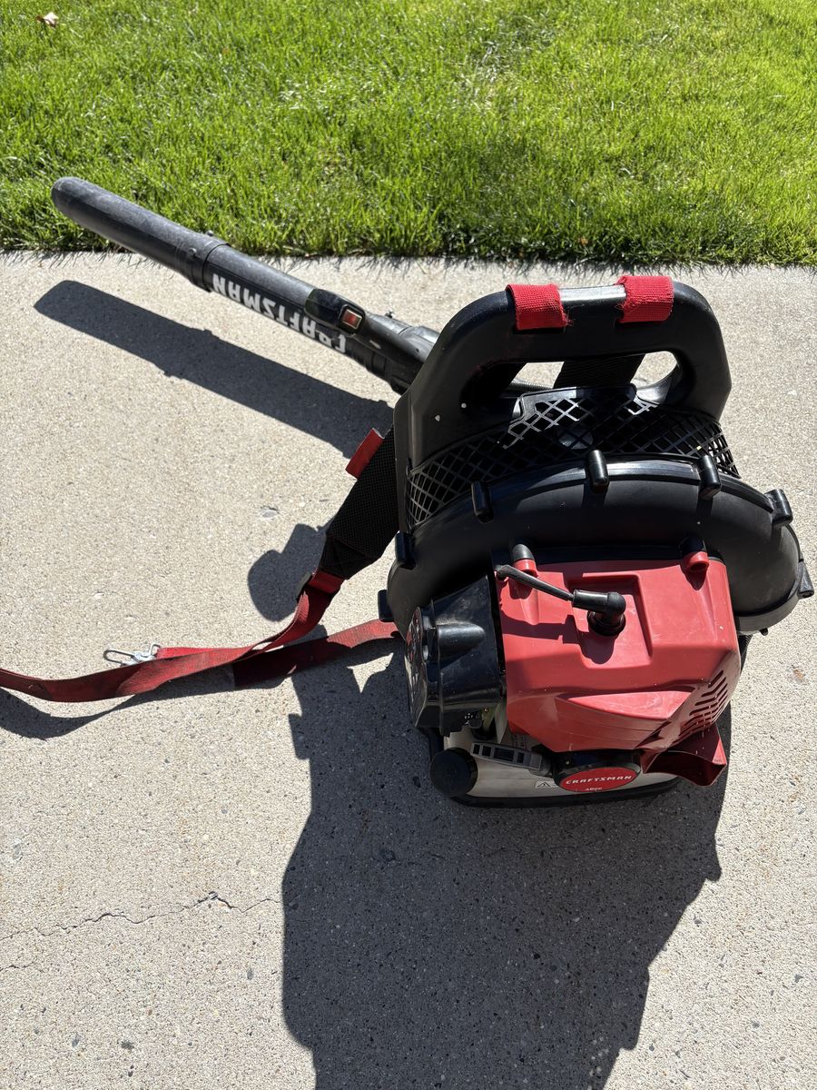 Yard Sale/Boutique