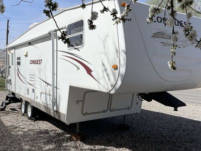Gulfstream Fifth Wheel Camp Trailer