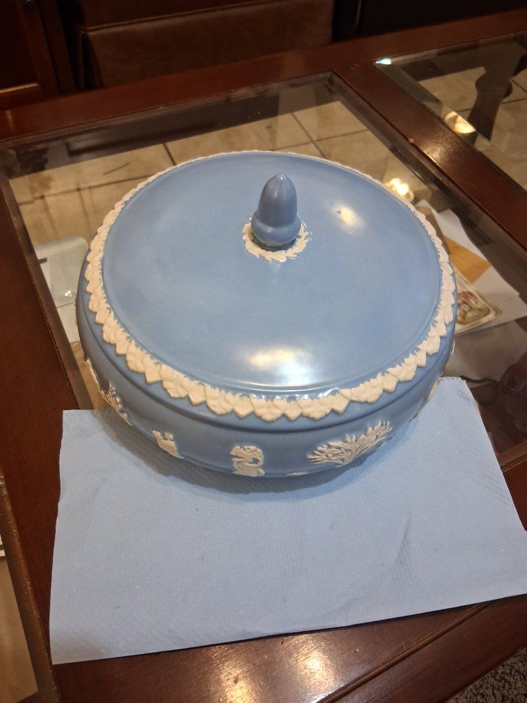 Main image 3
