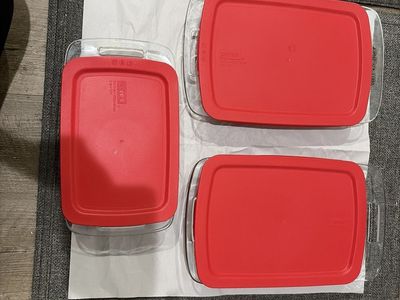 3 Piece Pyrex Glass Casserole Dishes W/lids