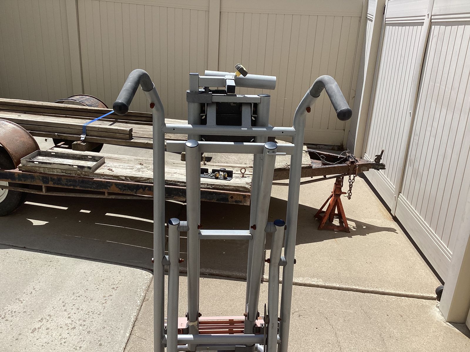 Rigid miter box stand