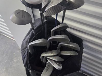 Dunlop Golf Club Set with Bag - Drivers, Woods, Irons, & Putter, Used