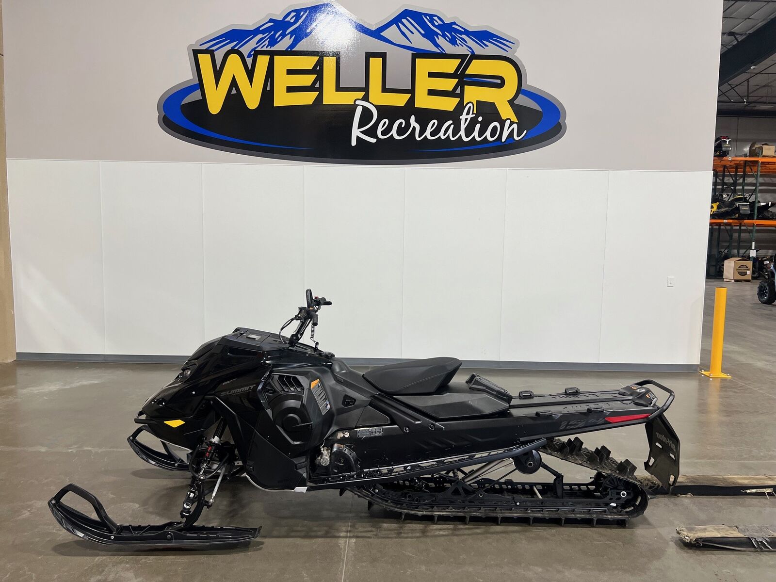 2024 SKI-DOO SUMMIT ADR 154 850 2.5                   BLACK