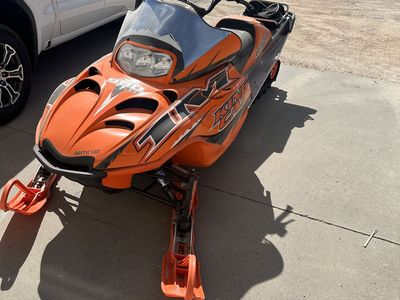 2005 Artic Cat 900 EFI sno Machine