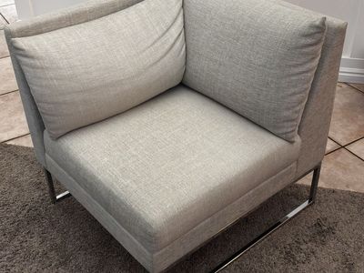 Marvelous Gunlocke Corner sofa Chair