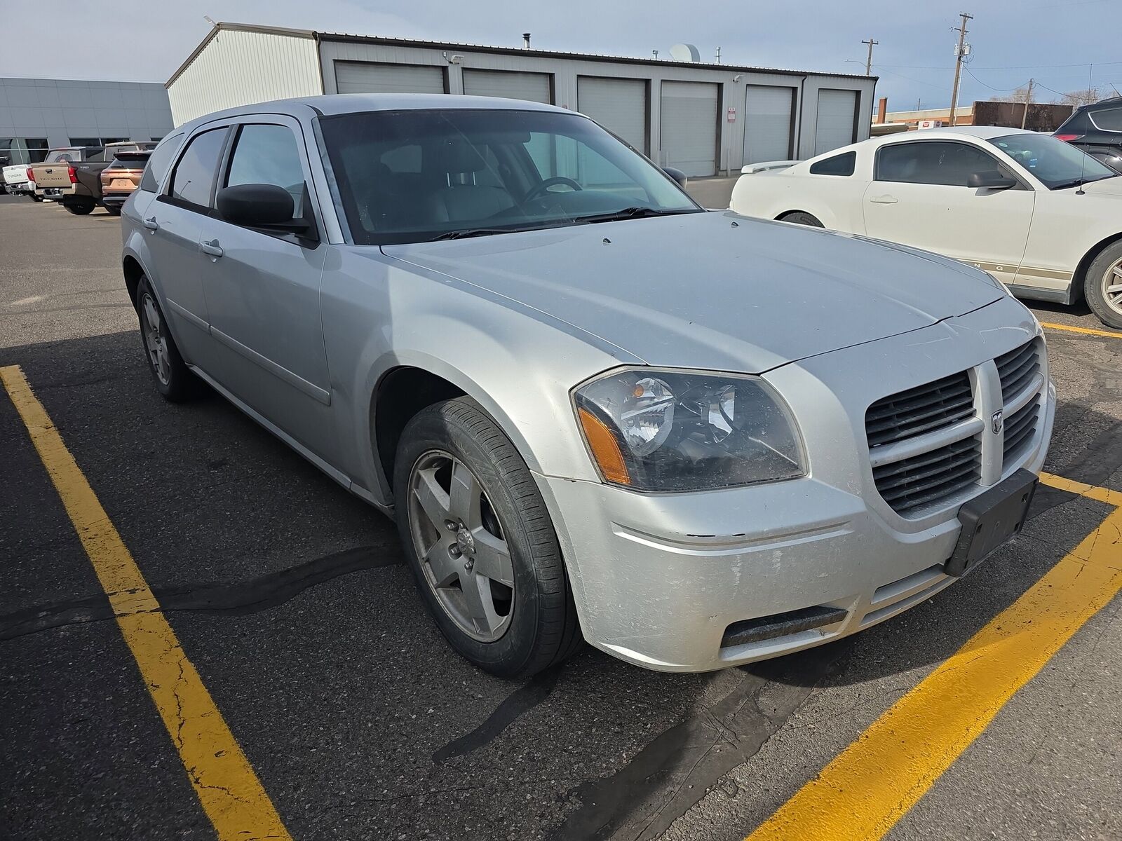 2005 DODGE MAGNUM SXT