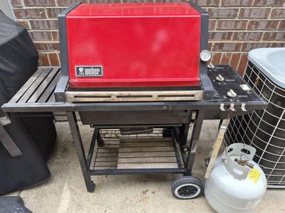 Weber Genesis 2000 BBQ Grill