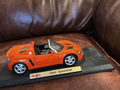 Maisto Car Collectibles - Hummers And Speedster