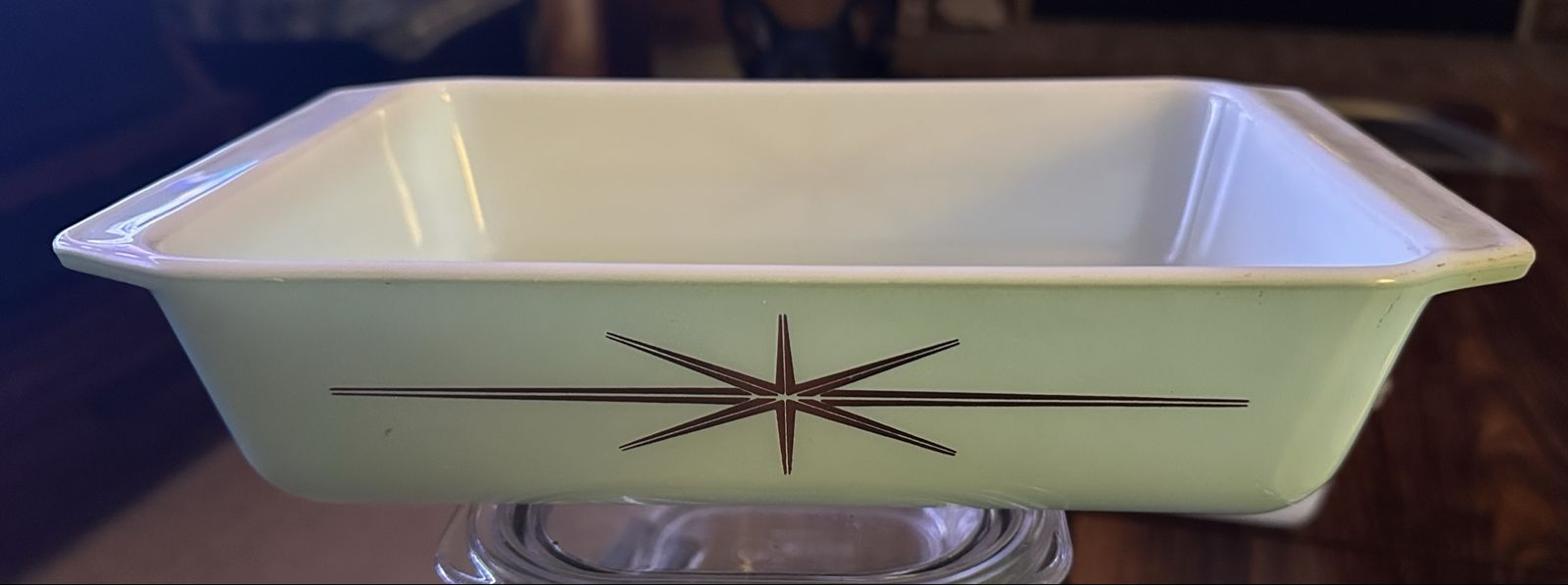 1960 Pyrex Atomic Starburst 2 Qt Space Saver Casserole Dish Model 575-B