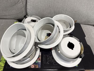 26 Recessed Can Lights Free