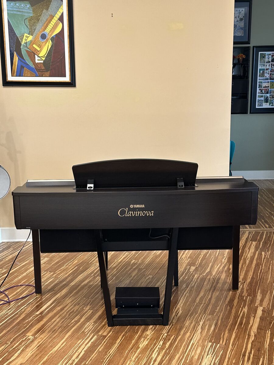 Yamahao Clavinova CVP-509 Digital Piano with bench