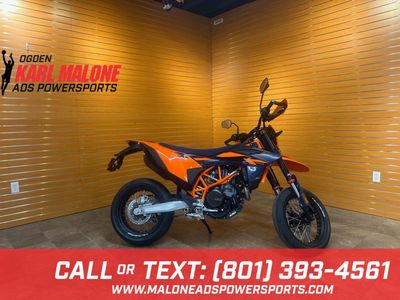 2026 KTM 690 SMC R - K80810-C