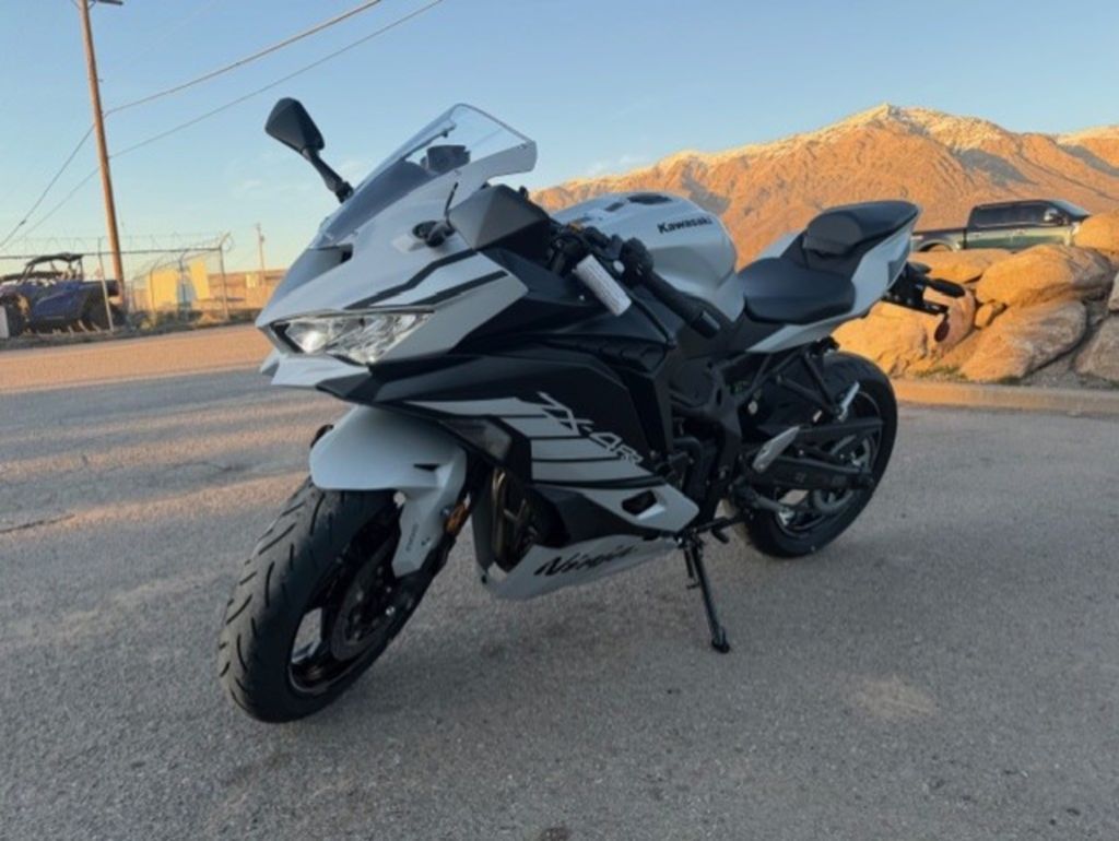 2026 Kawasaki Ninja® ZX™-4RR ABS